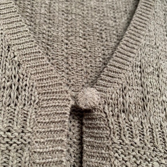 Vintage Cardigan Knit y2k Ruffle Hem Neutral Sweater - Picture 8 of 14